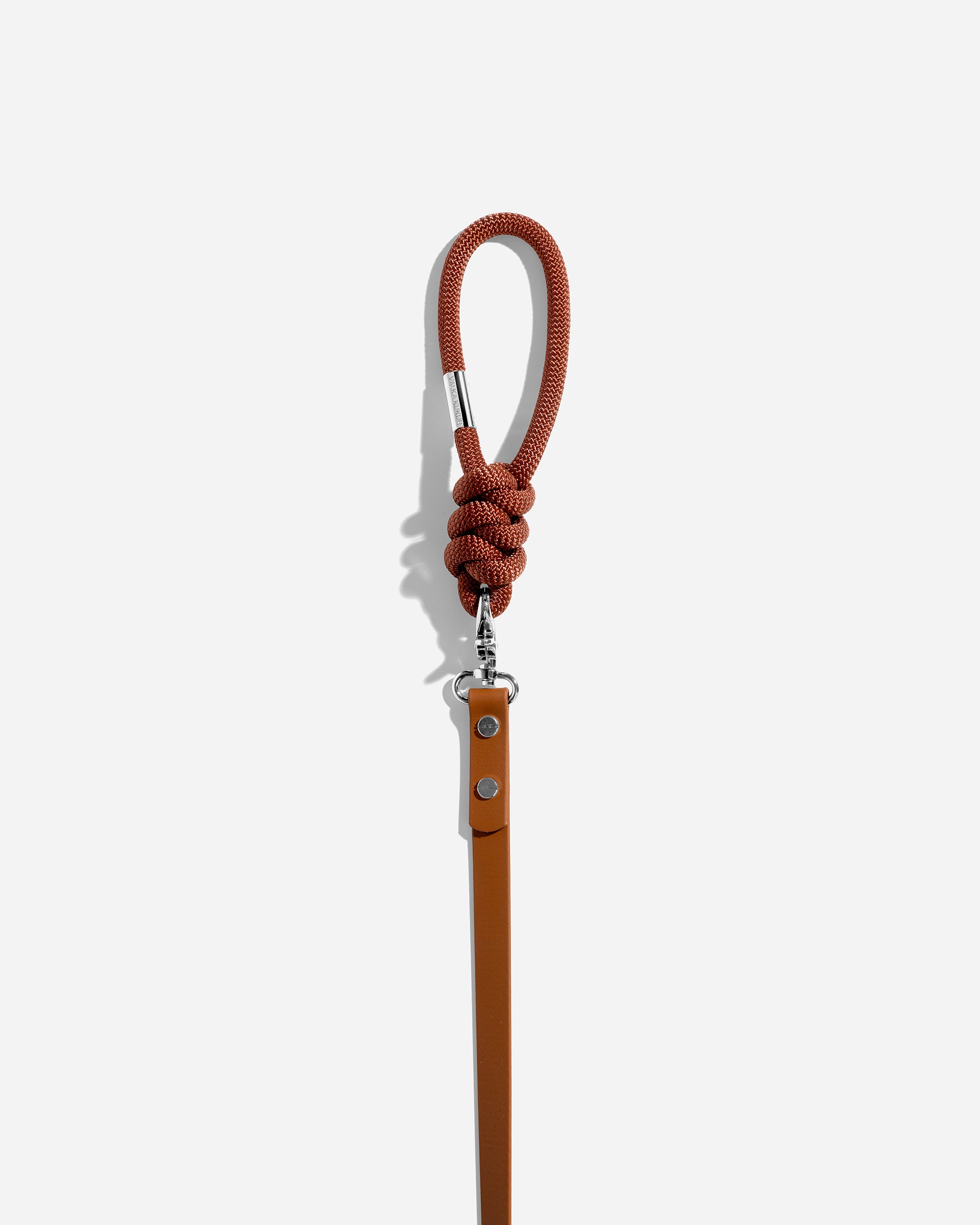 BOLD HANDLE in Cinnamon
