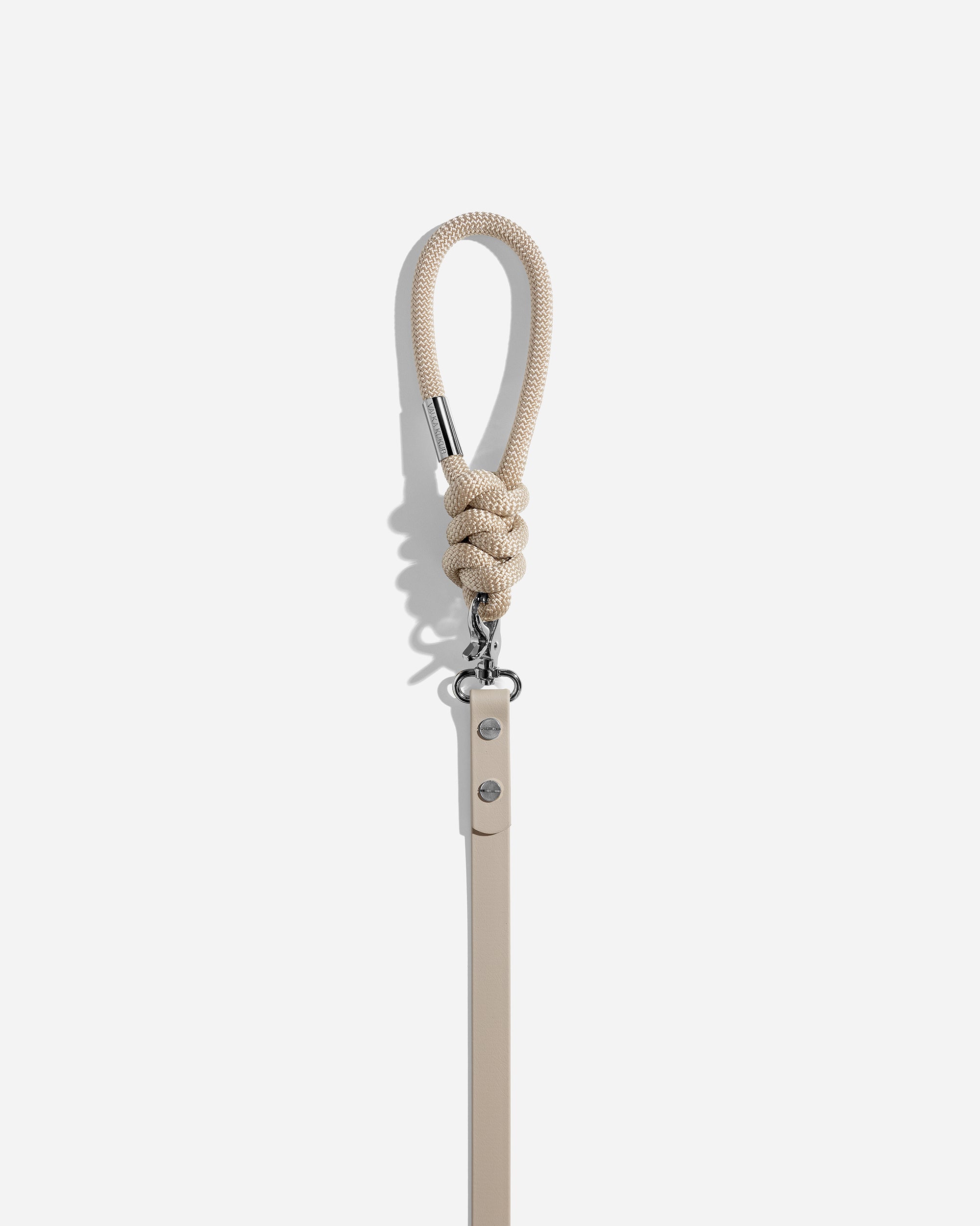 BOLD HANDLE in Creme de la Creme